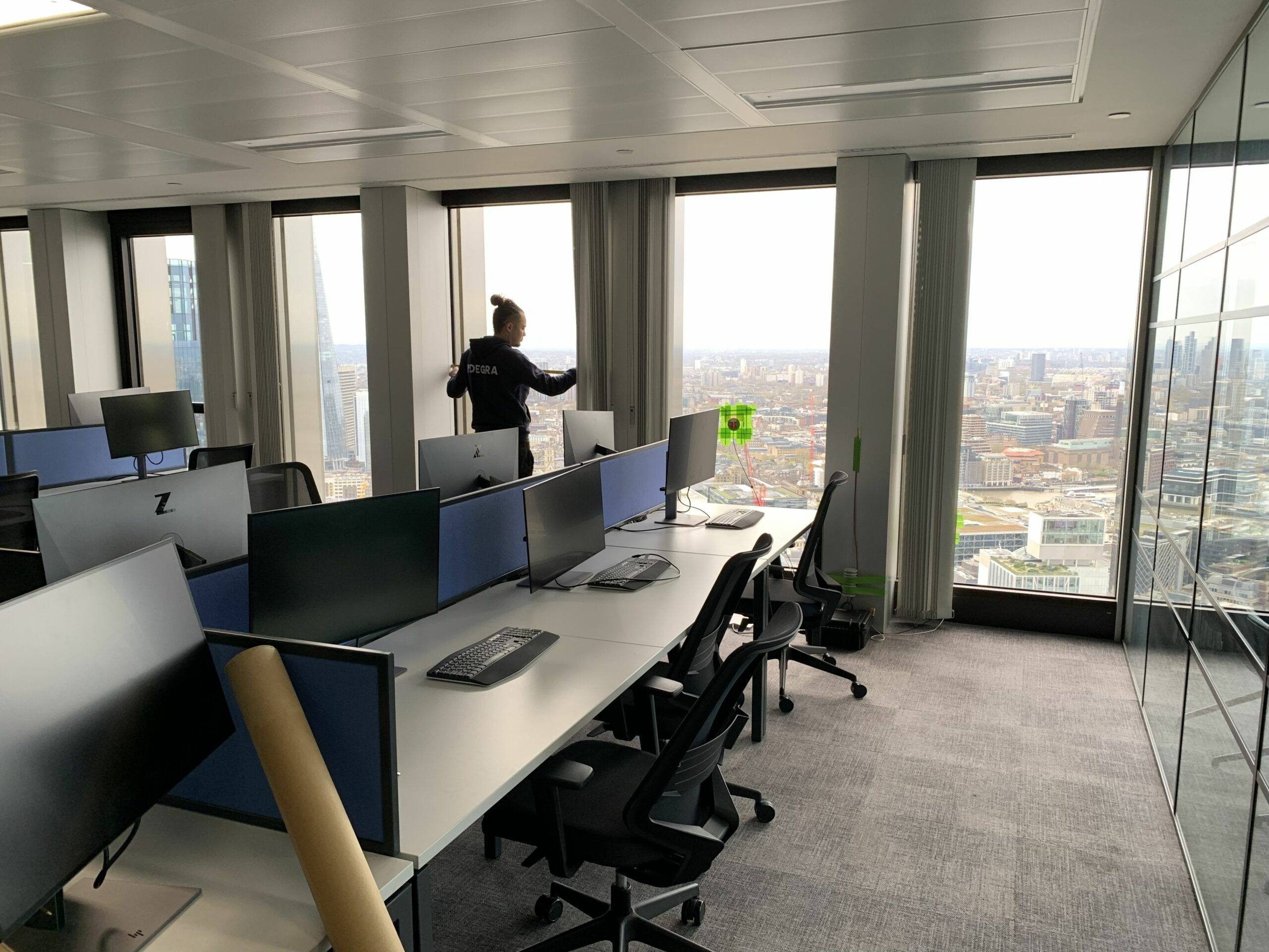 GlassShield gemonteerd in een Londense kantoortoren